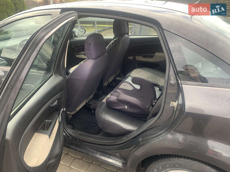Седан Fiat Linea 2008 в Ивано-Франковске фото 9 Седан Fiat Linea 2008 в Ивано-Франковске