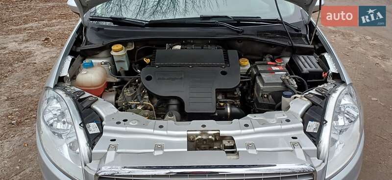 Седан Fiat Linea 2012 в Кропивницькому