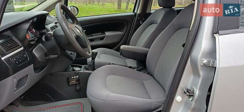 Седан Fiat Linea 2012 в Кропивницькому