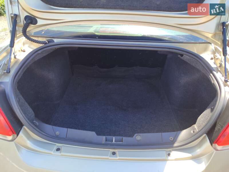 Седан Fiat Linea 2014 в Киеве