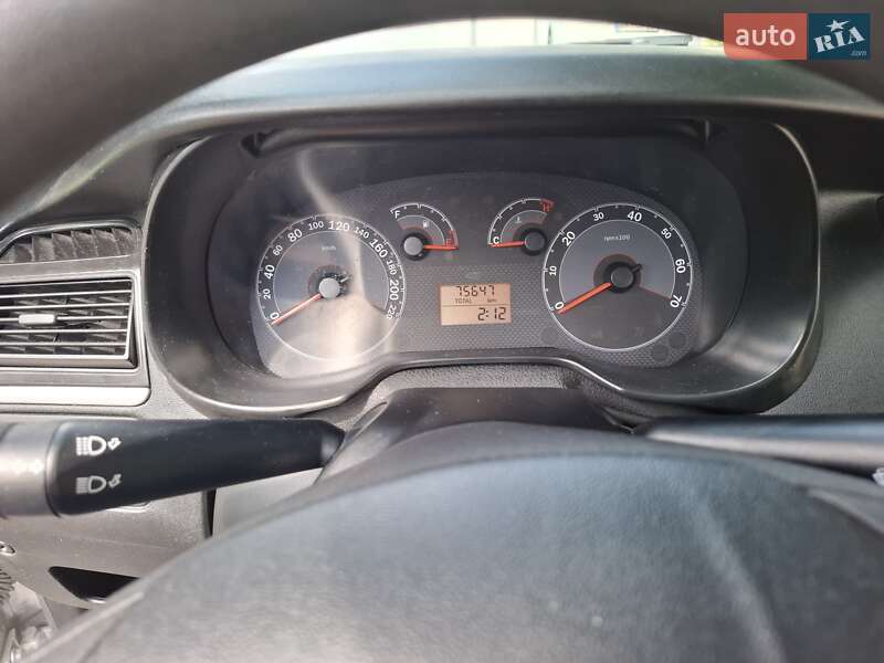 Седан Fiat Linea 2009 в Ивано-Франковске