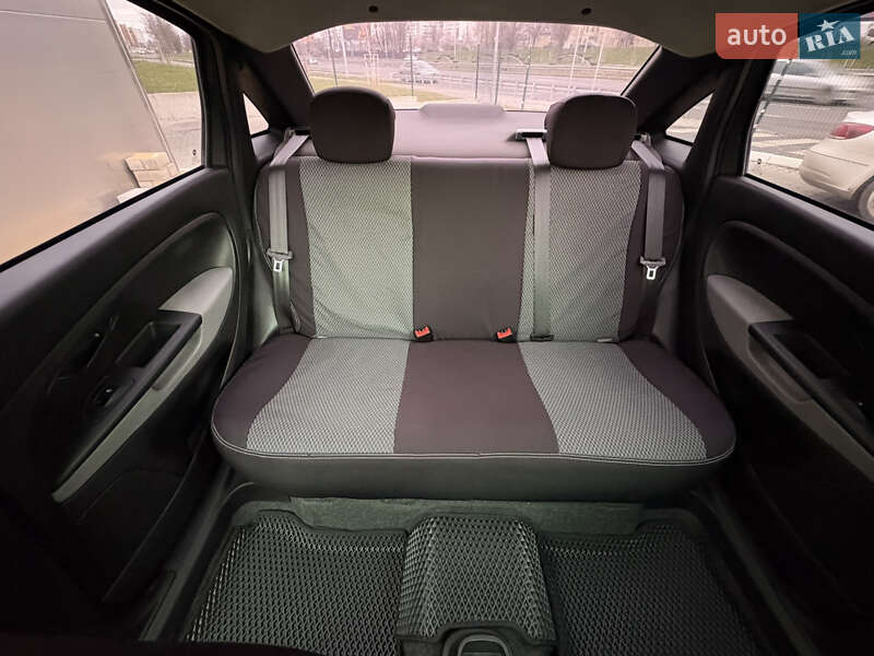 Седан Fiat Linea 2016 в Киеве