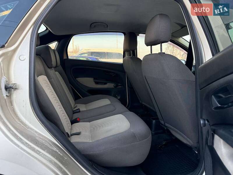 Седан Fiat Linea 2007 в Киеве