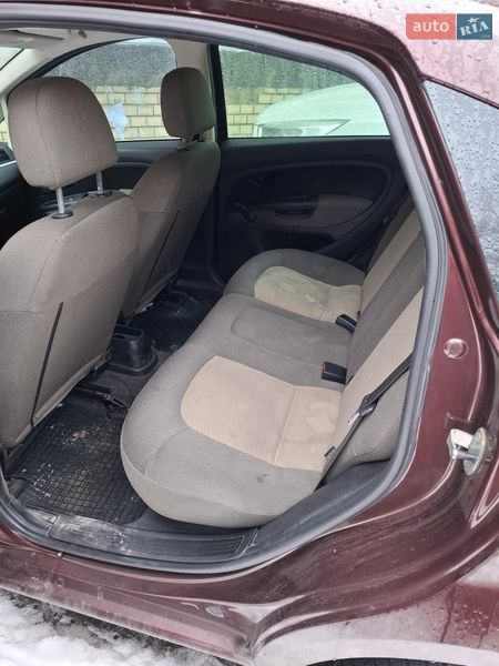 Седан Fiat Linea 2012 в Києві