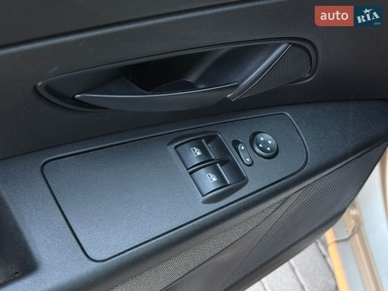 Седан Fiat Linea 2012 в Харькове фото 13 Седан Fiat Linea 2012 в Харькове