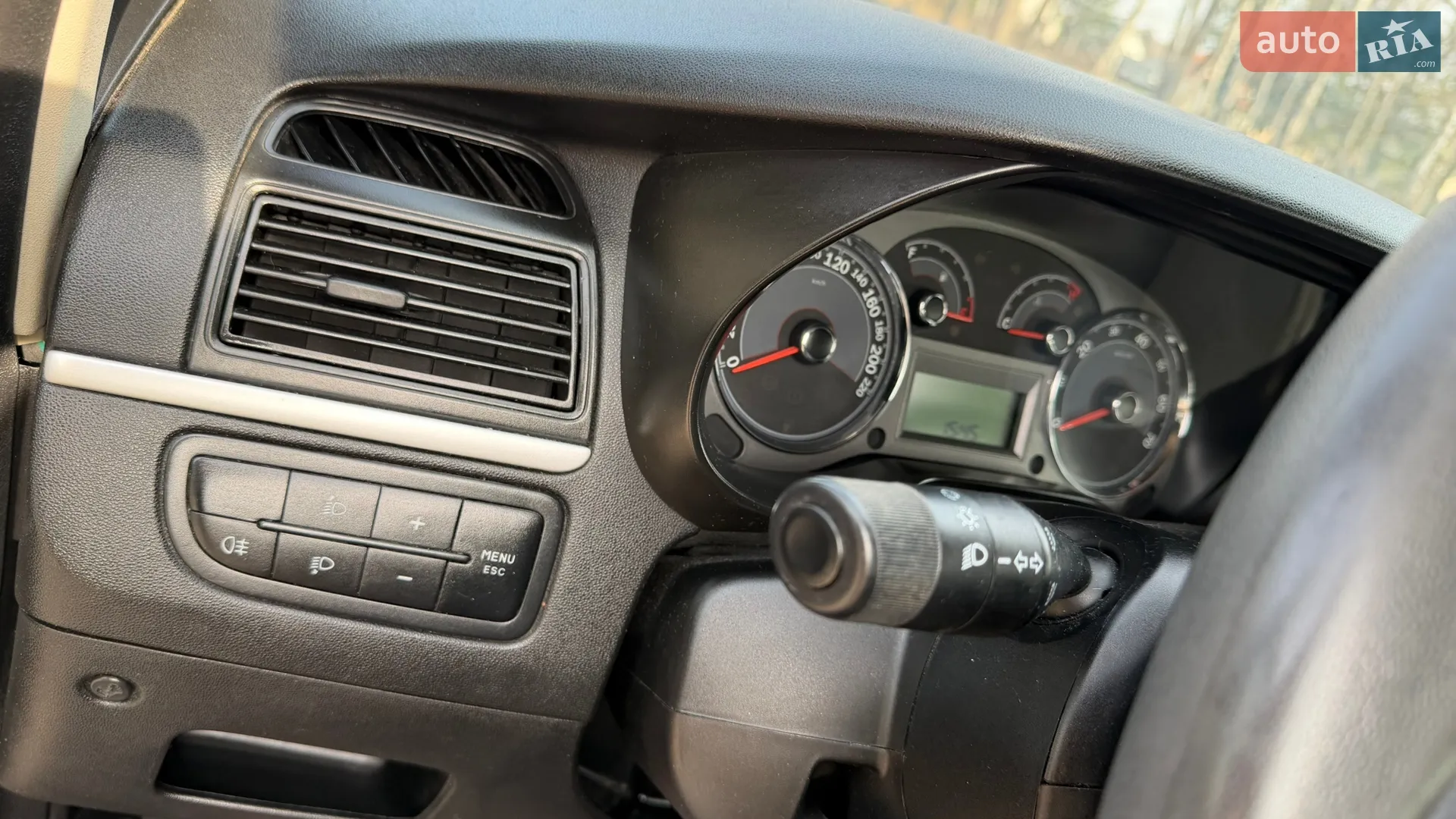2011 Fiat Linea - мініатюра 13