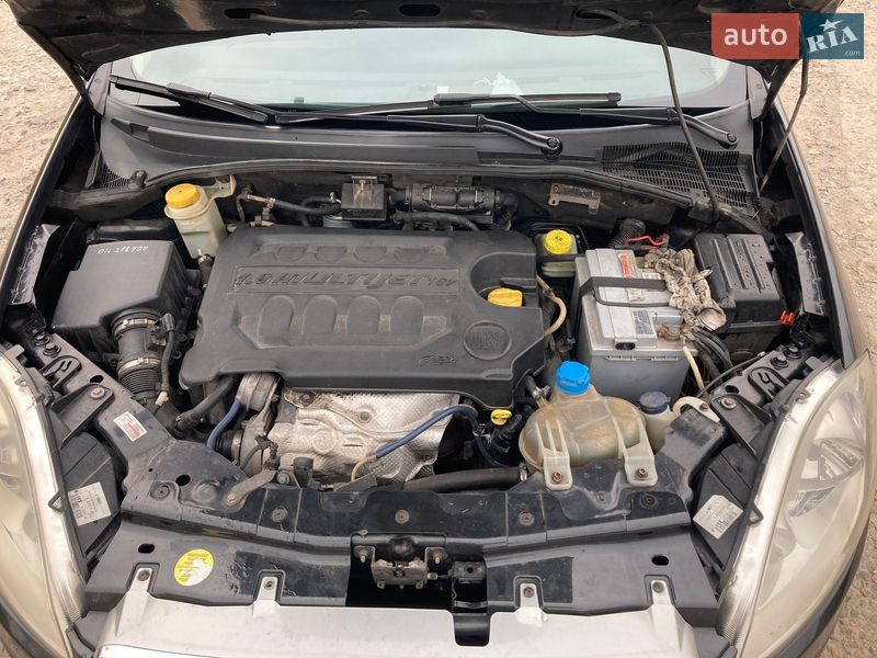 Седан Fiat Linea 2012 в Кривому Розі