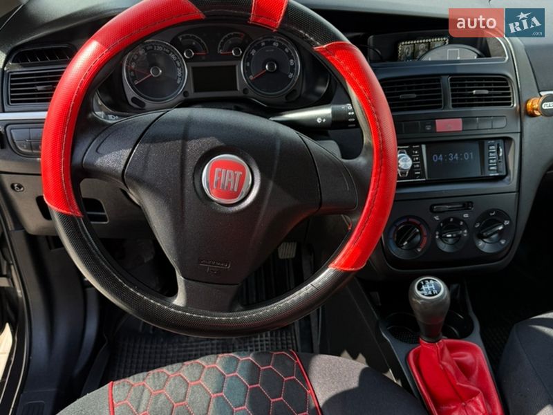 Седан Fiat Linea 2010 в Кропивницком фото 36 Седан Fiat Linea 2010 в Кропивницком