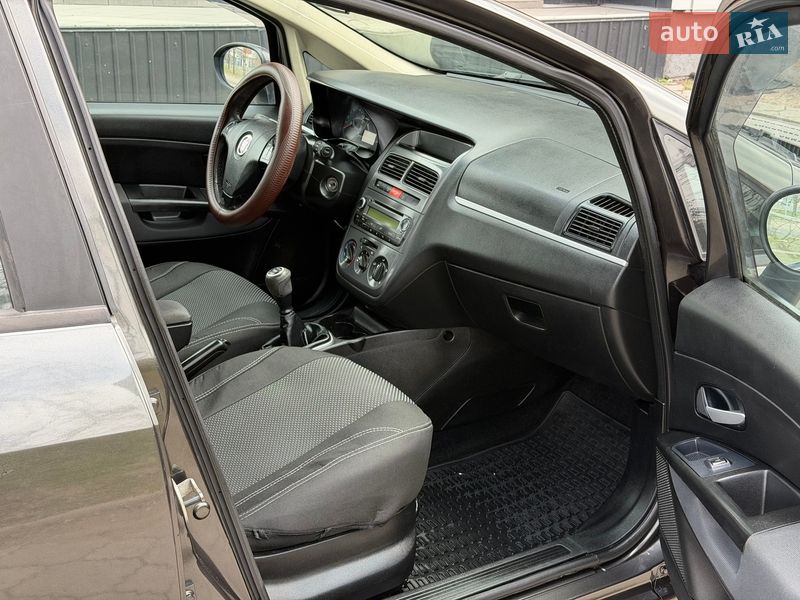 Седан Fiat Linea 2007 в Николаеве фото 11 Седан Fiat Linea 2007 в Николаеве
