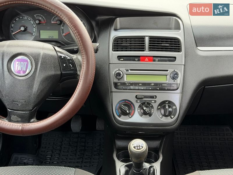 Седан Fiat Linea 2007 в Николаеве фото 14 Седан Fiat Linea 2007 в Николаеве