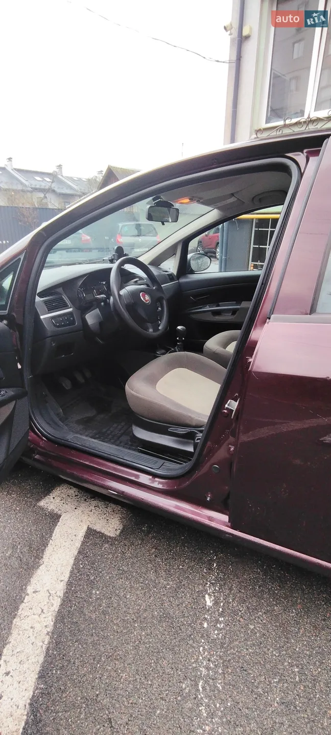 2012 Fiat Linea - мініатюра 3