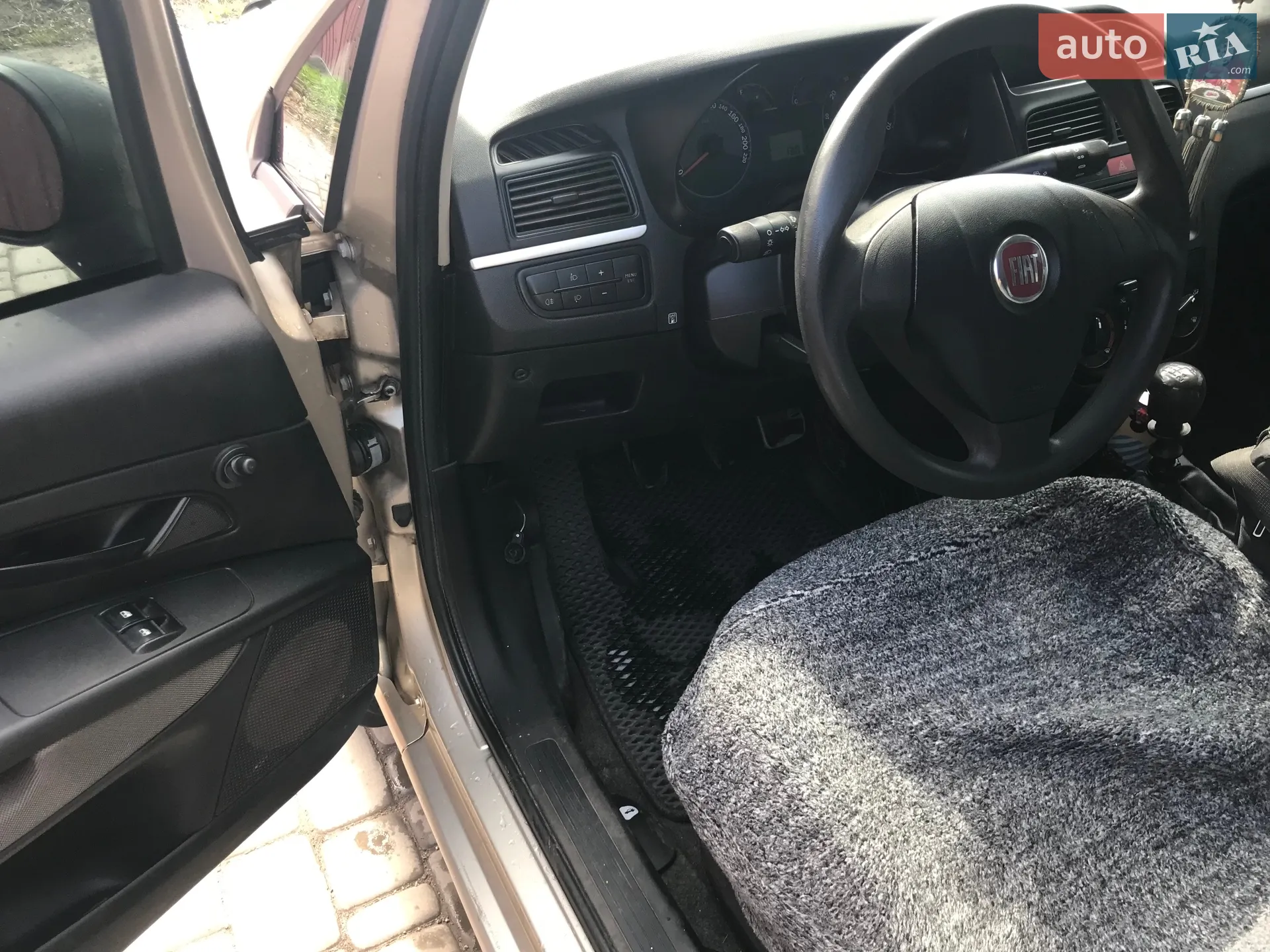 2010 Fiat Linea - мініатюра 6