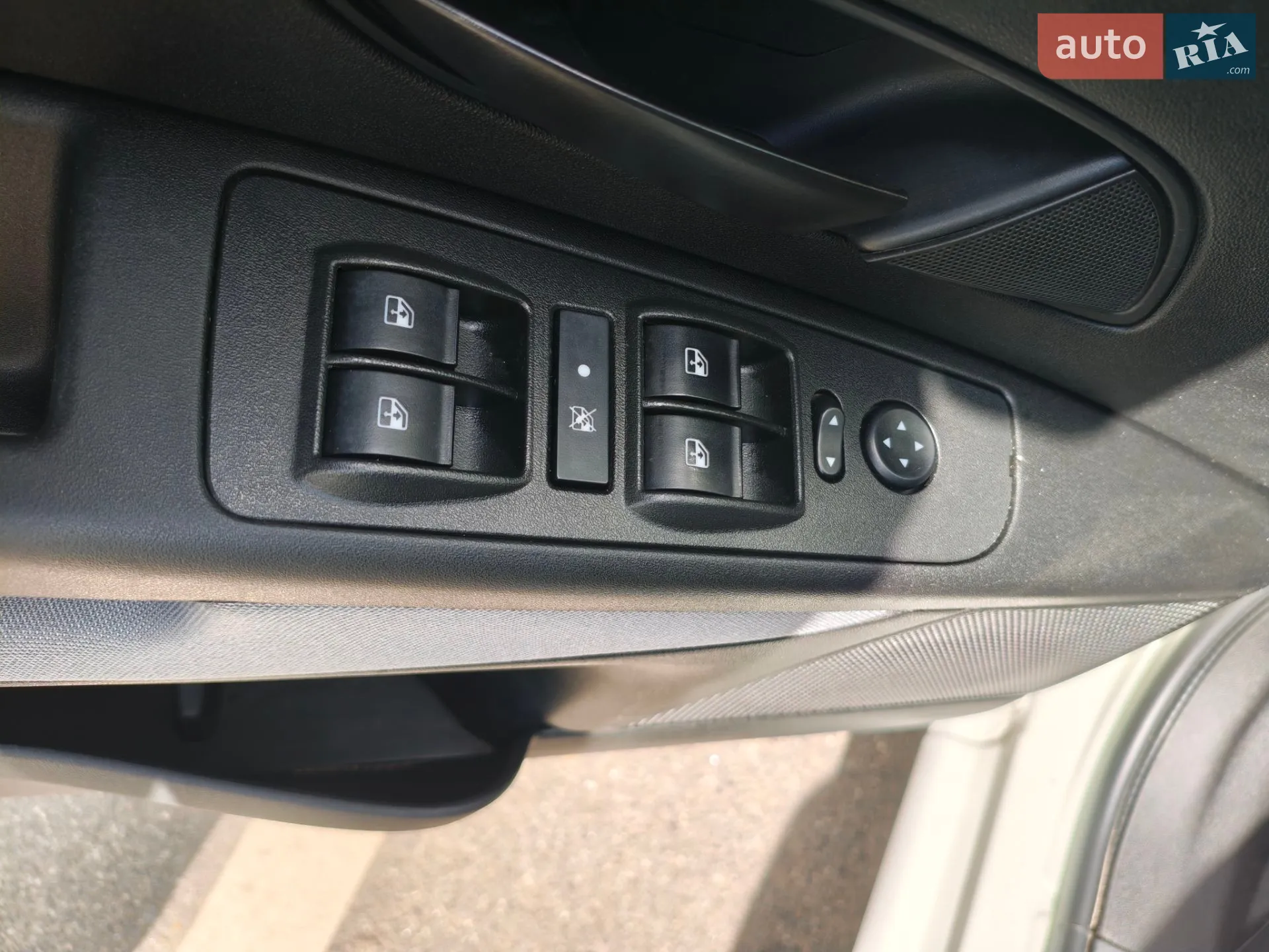 2013 Fiat Linea - мініатюра 15