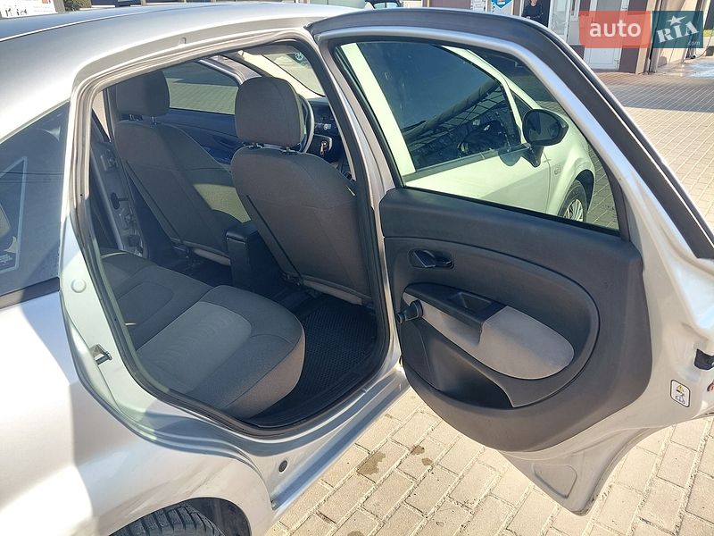 Седан Fiat Linea 2008 в Киеве