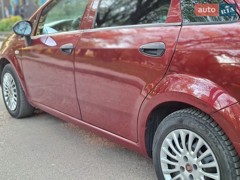 Седан Fiat Linea 2010 в Житомире