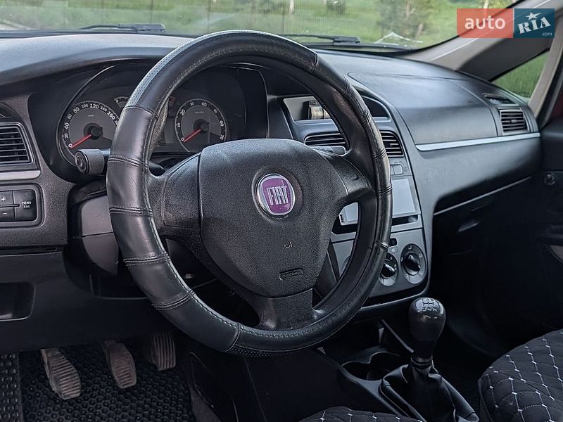 Седан Fiat Linea 2007 в Ровно