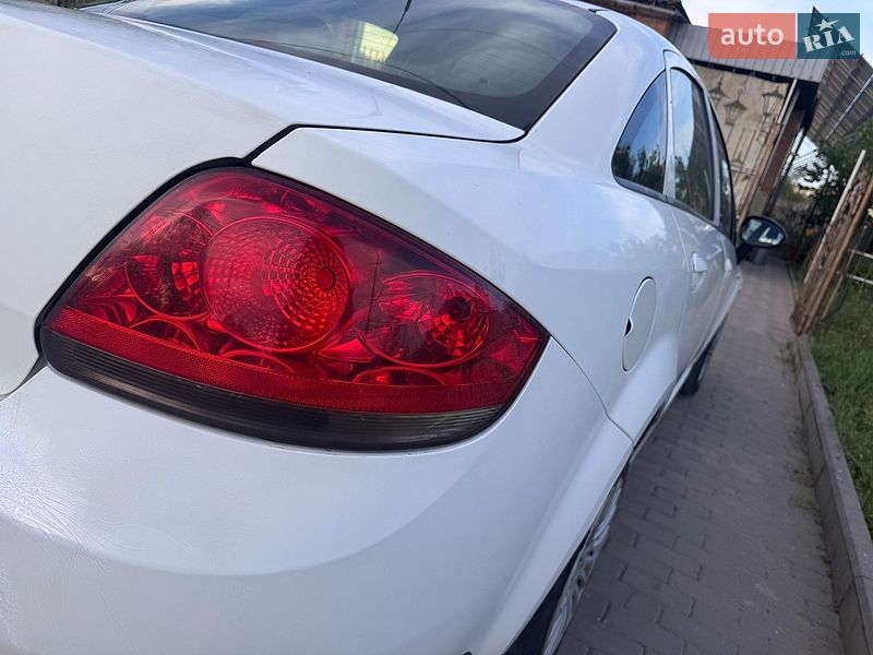 Седан Fiat Linea 2012 в Кривом Роге