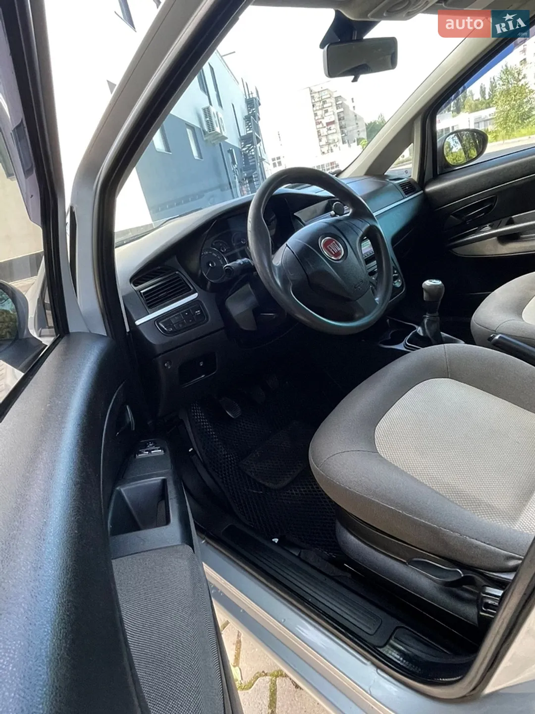 2012 Fiat Linea - мініатюра 6