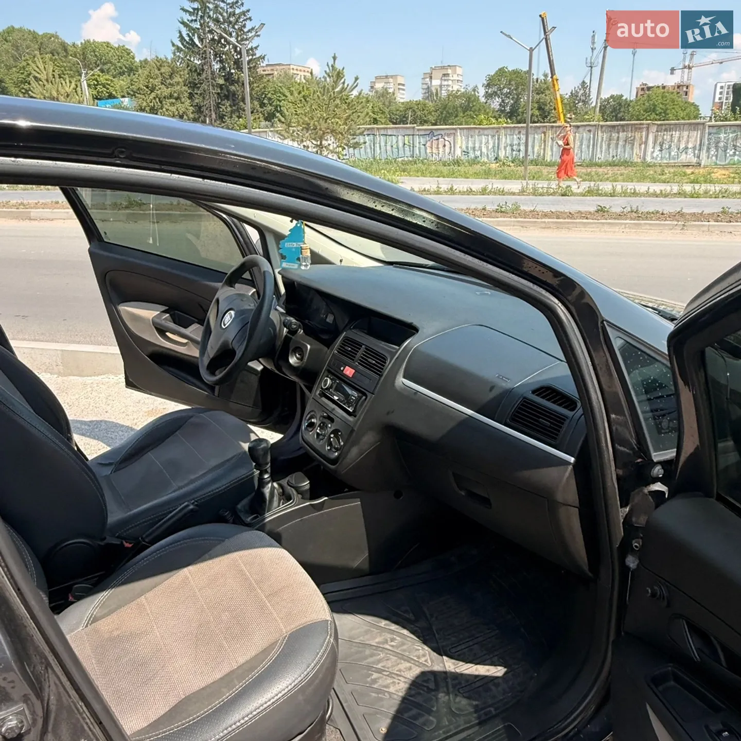 2011 Fiat Linea - мініатюра 14