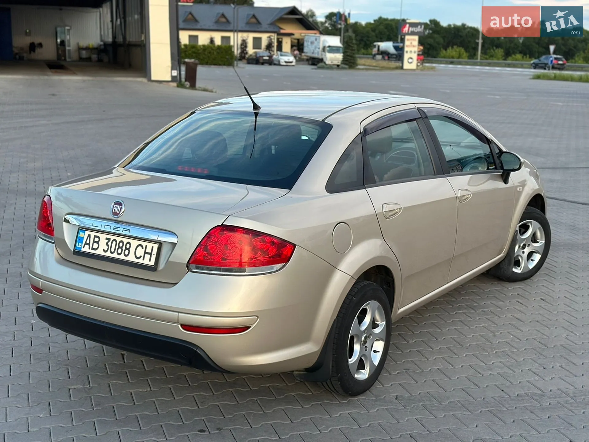 2013 Fiat Linea - мініатюра 14