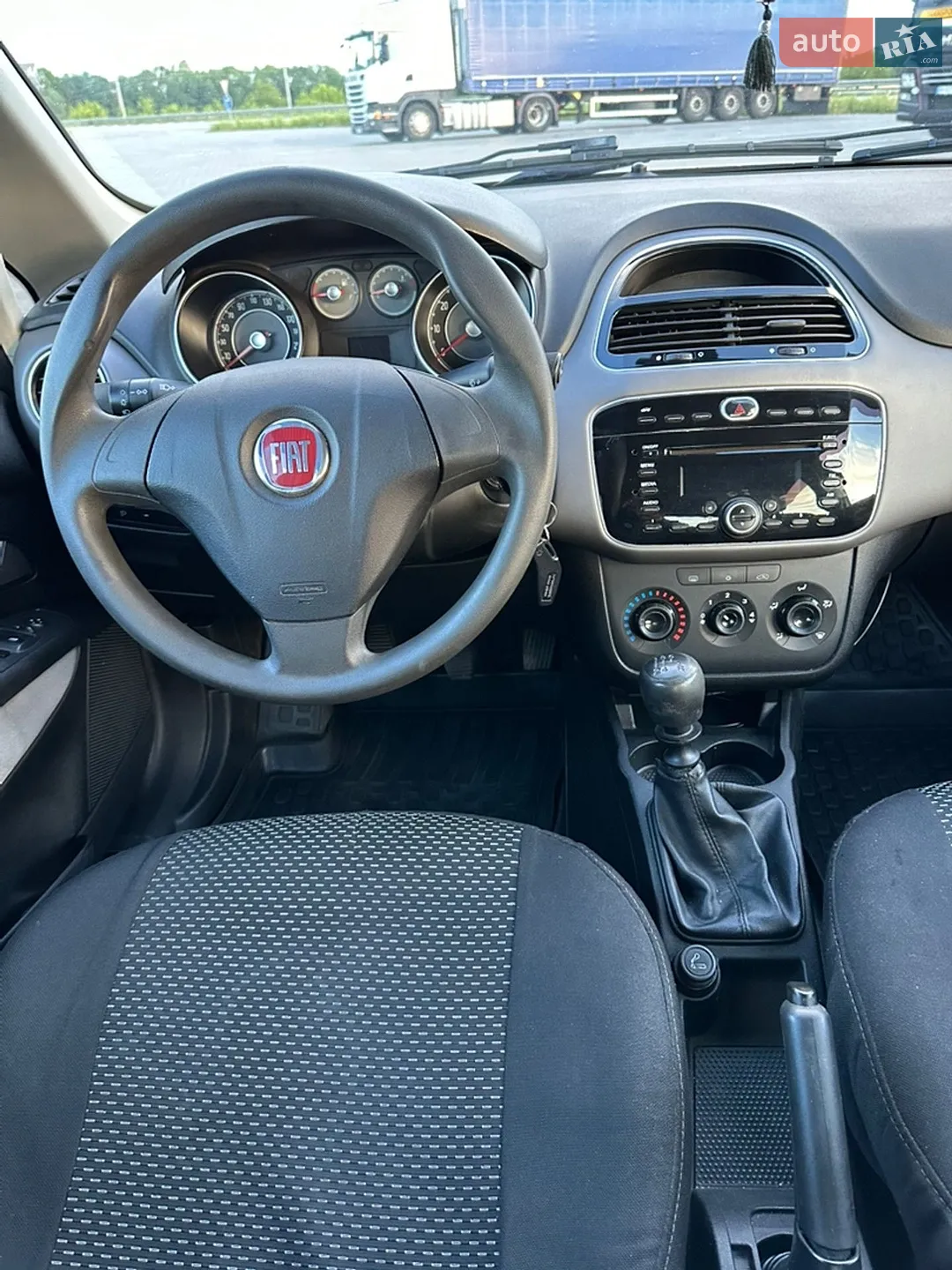 2013 Fiat Linea - мініатюра 19