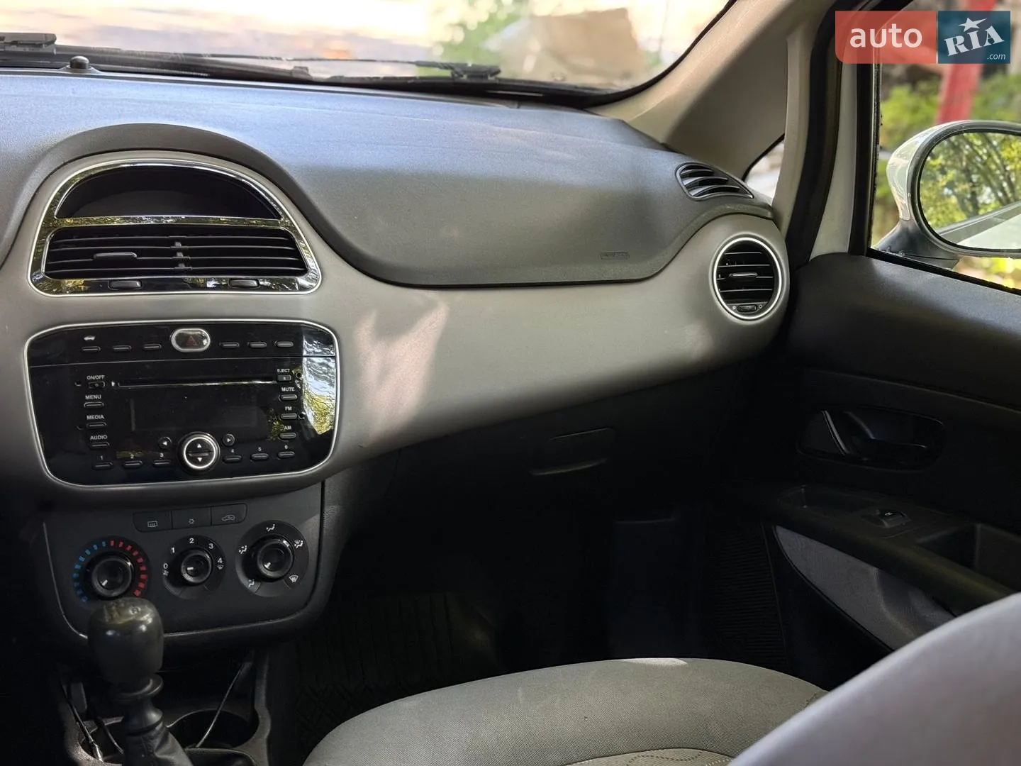 2013 Fiat Linea - мініатюра 9