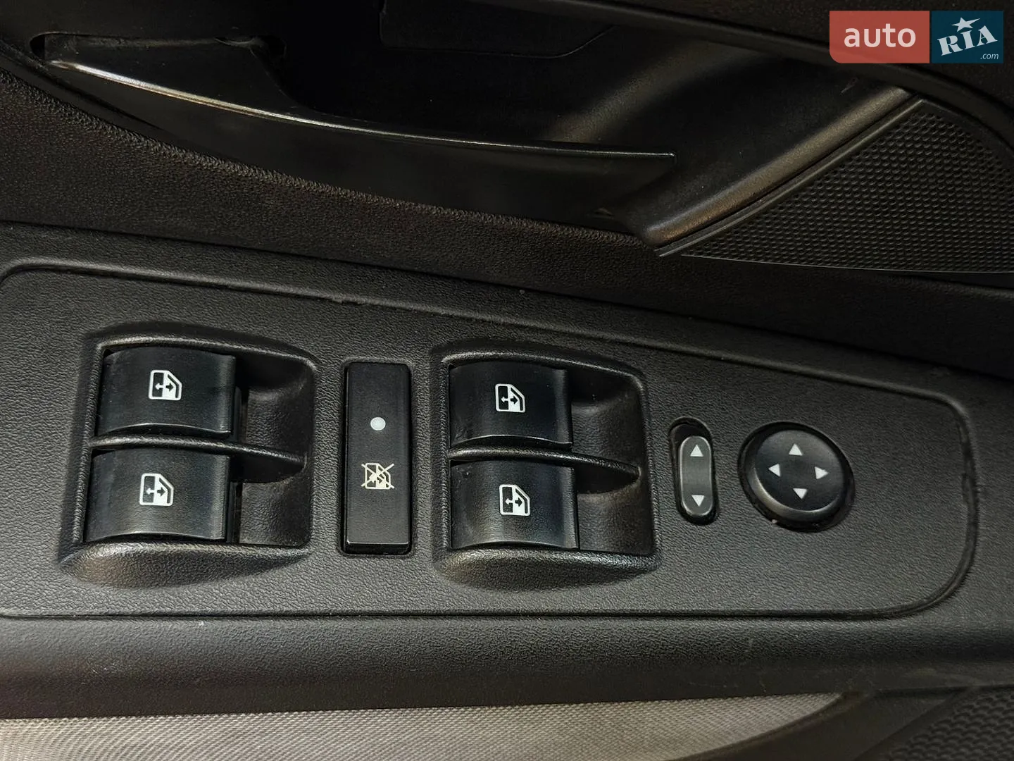 2013 Fiat Linea - мініатюра 15