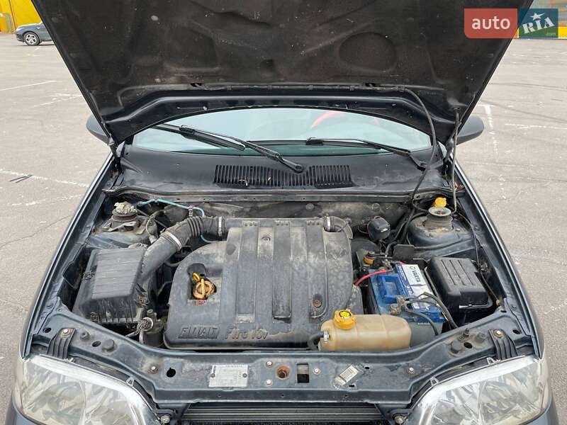 Хэтчбек Fiat Palio 2003 в Житомире