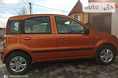 Хетчбек Fiat Panda 2010 в 
