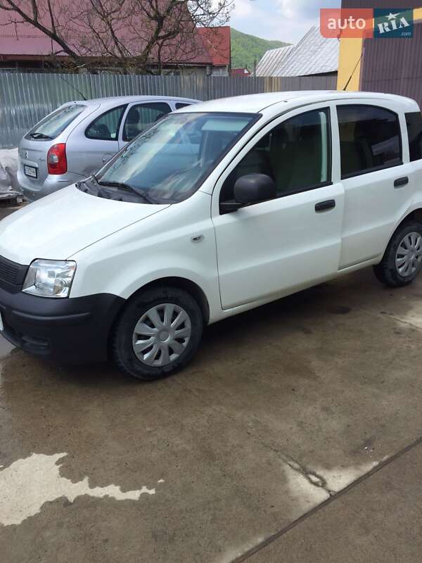 Хетчбек Fiat Panda 2012 в Хусті
