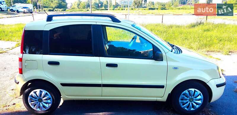 Хэтчбек Fiat Panda 2004 в 