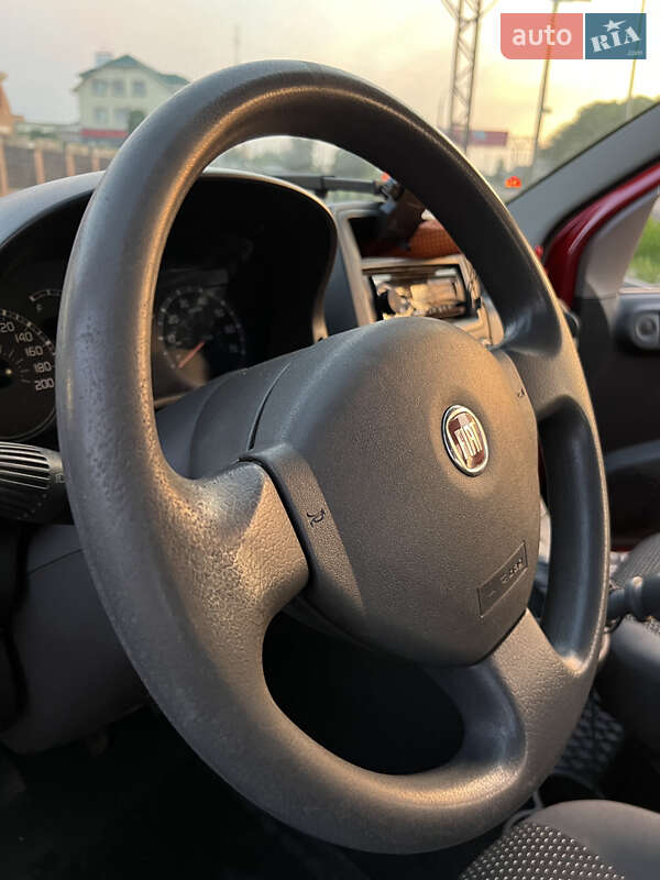 Хэтчбек Fiat Panda 2005 в Луцке