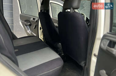 Хетчбек Fiat Panda 2011 в 