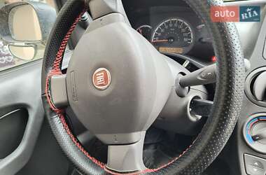 Хэтчбек Fiat Panda 2012 в 