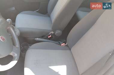 Хэтчбек Fiat Panda 2012 в 