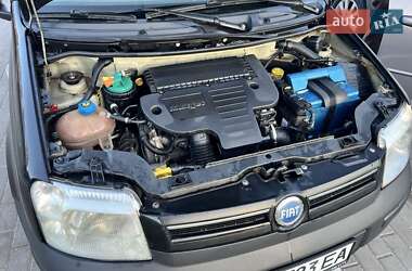Хэтчбек Fiat Panda 2006 в 