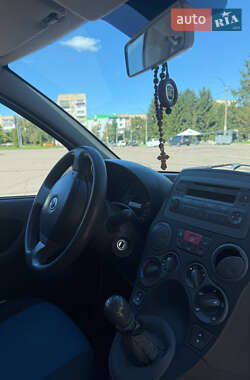 Хэтчбек Fiat Panda 2012 в 