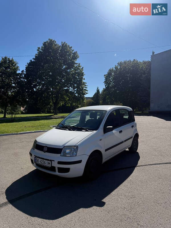 Хэтчбек Fiat Panda 2012 в Ровно фото 10 Хэтчбек Fiat Panda 2012 в Ровно