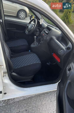 Хетчбек Fiat Panda 2011 в 