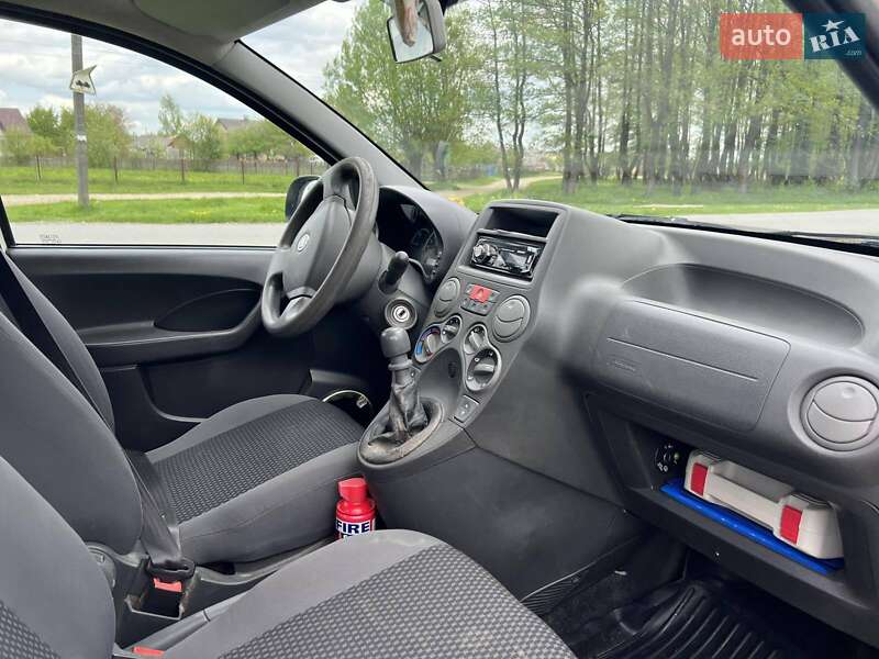 Хэтчбек Fiat Panda 2011 в Калуше фото 7 Хэтчбек Fiat Panda 2011 в Калуше