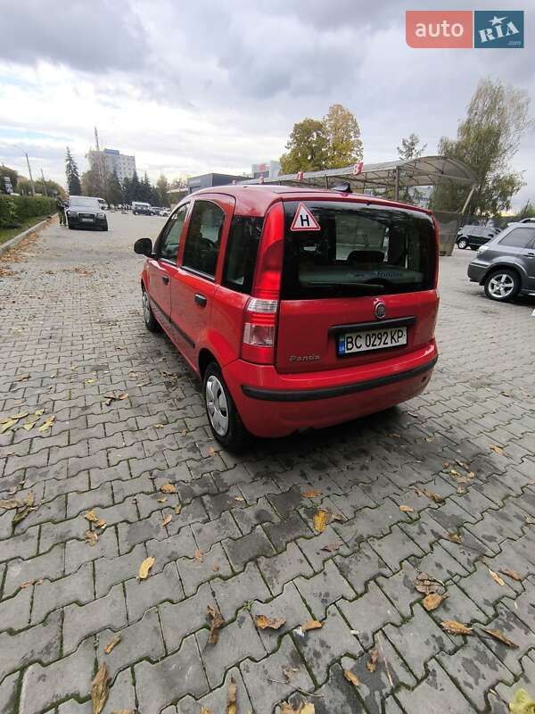 Хэтчбек Fiat Panda 2009 в Черновцах