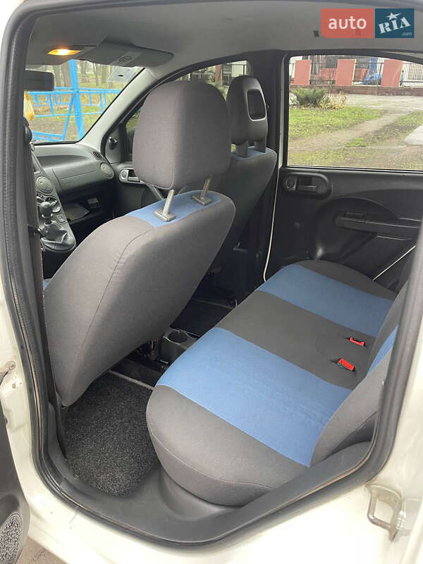Хэтчбек Fiat Panda 2011 в Верхнеднепровске фото 8 Хэтчбек Fiat Panda 2011 в Верхнеднепровске