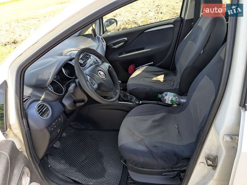 Хэтчбек Fiat Punto Evo 2011 в Боровой