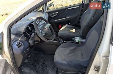 Хэтчбек Fiat Punto Evo 2011 в 