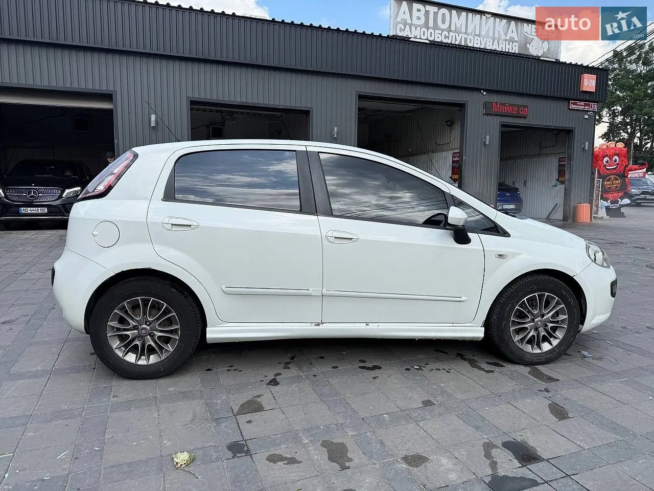 2010 Fiat Punto - мініатюра 5