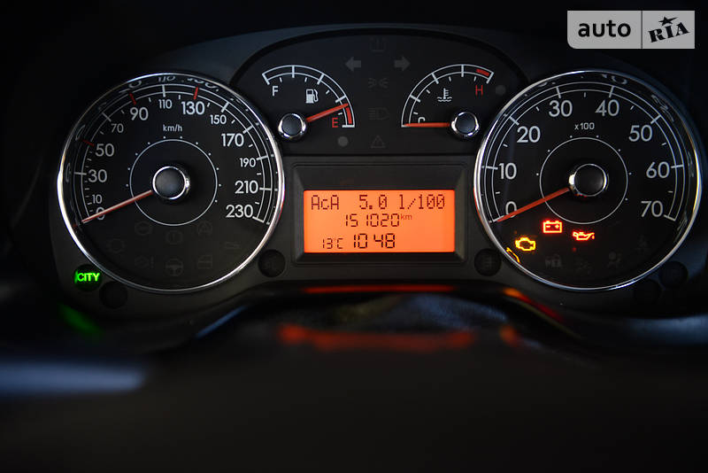 Хэтчбек Fiat Punto 2012 в Дубно