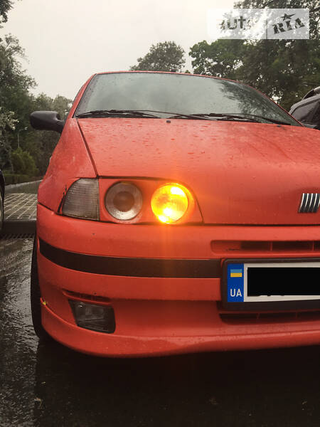 Хетчбек Fiat Punto 1996 в Одесі