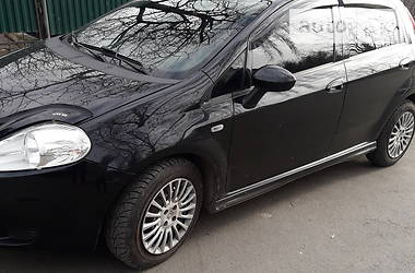 Хетчбек Fiat Punto 2010 в 