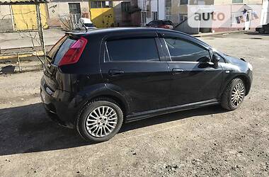 Хетчбек Fiat Punto 2010 в 