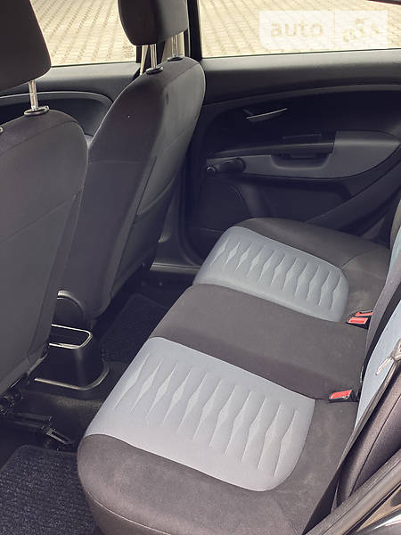 Хетчбек Fiat Punto 2008 в Івано-Франківську